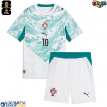 Otroški Nogometni dresi Portugalska Bernardo Silva #10 Gostujoči SP 2026 Kratek Rokav (+ Kratke hlače)